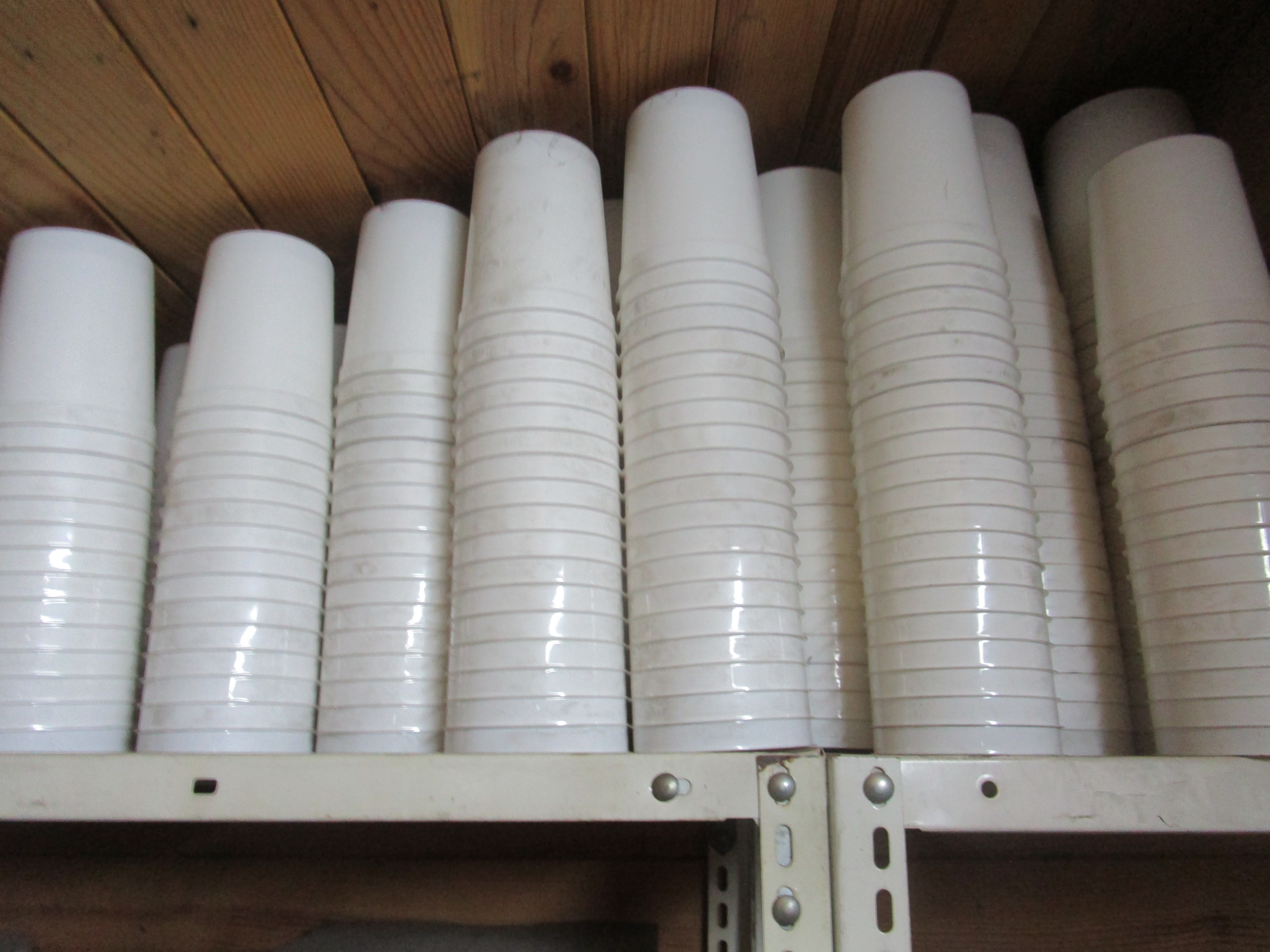 Gobelets en PVC contenances diverses