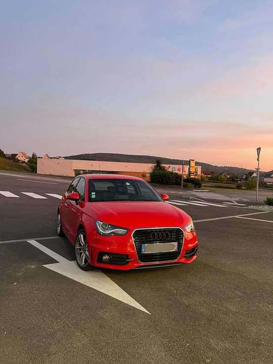 Je mets en vente mon Audi A1 SLINE SPORTBACK à vendre à un très bon
prix
