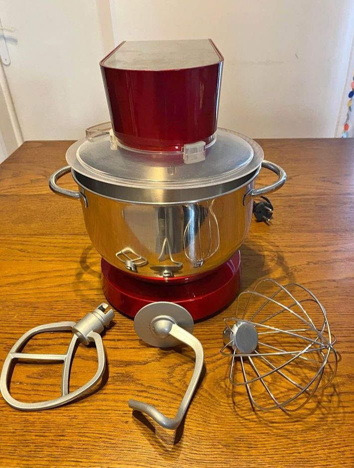 Robot pâtissier, presque neuf