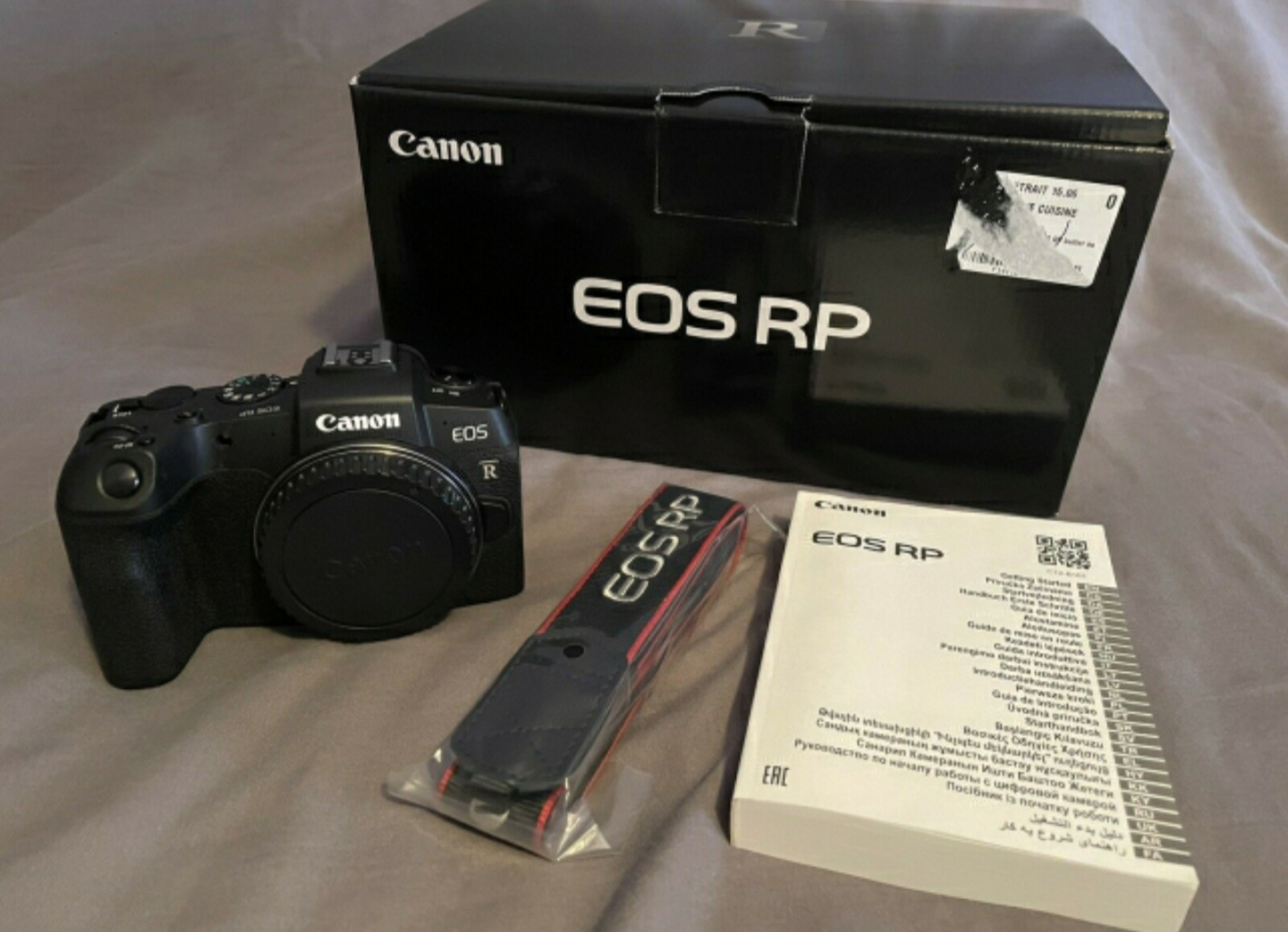 APPAREIL PHOTO CANON EOS RP - noir (boîte nu)
