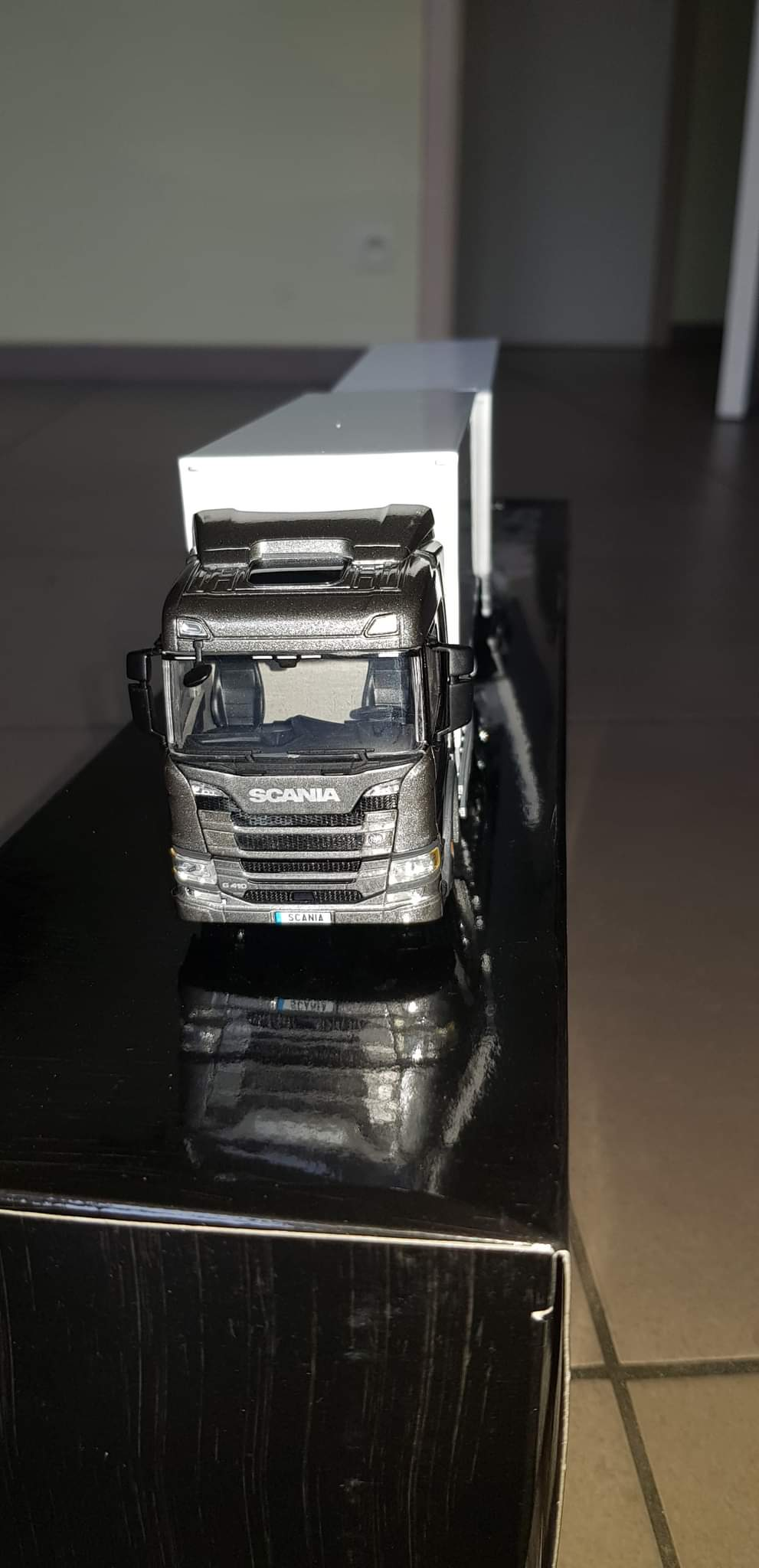 Camion miniature Scania G410 echelle 1:50 - Miniature 4