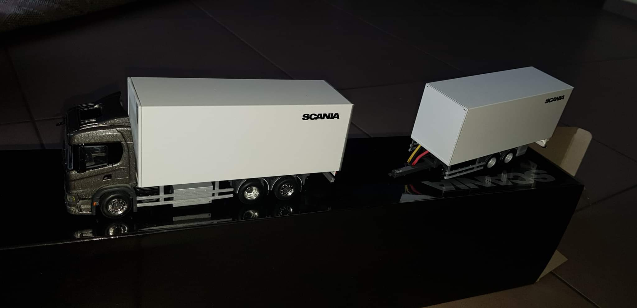 Camion miniature Scania G410 echelle 1:50 - Miniature 6