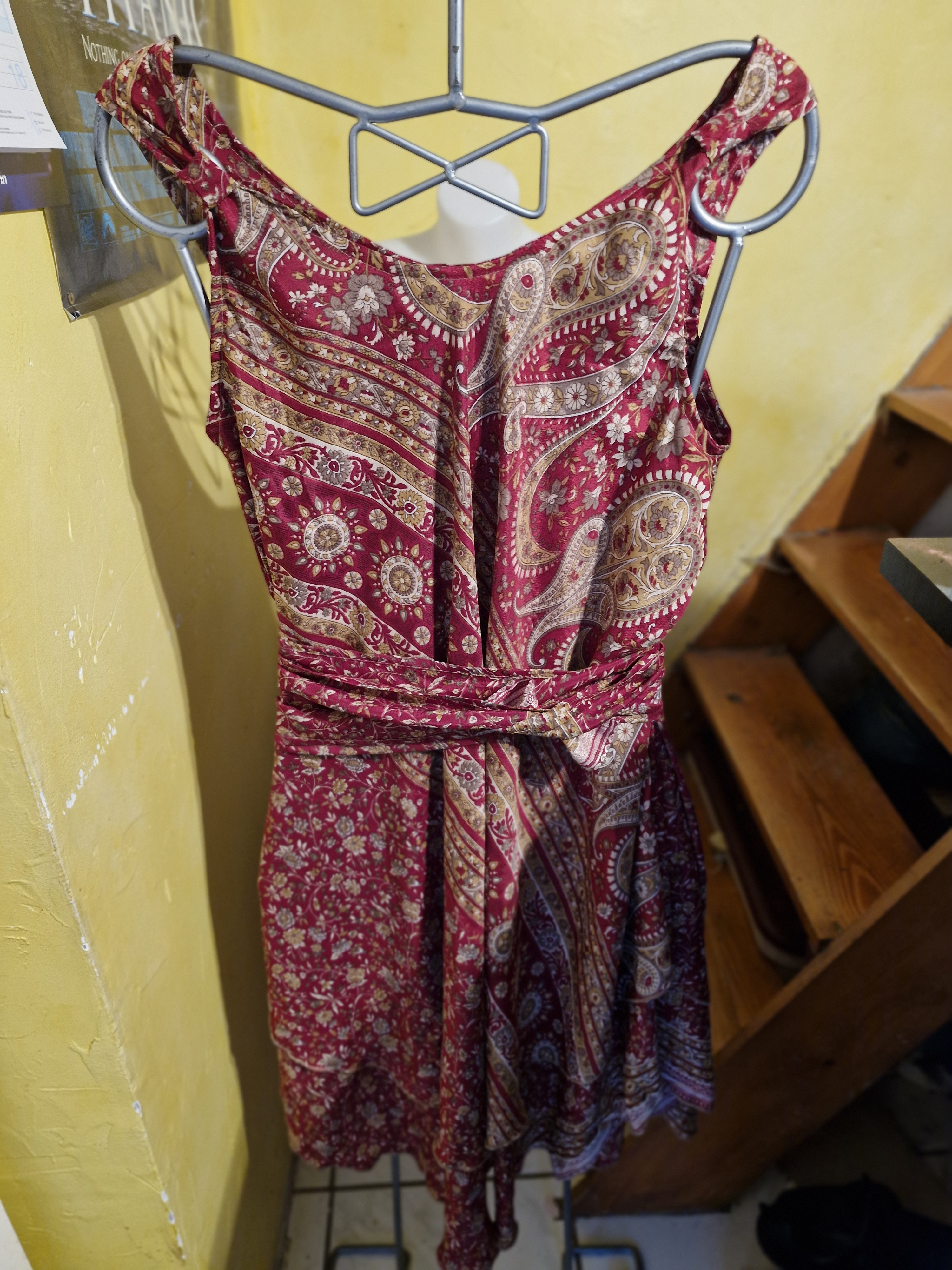 Belle grande robe élégante pour femme