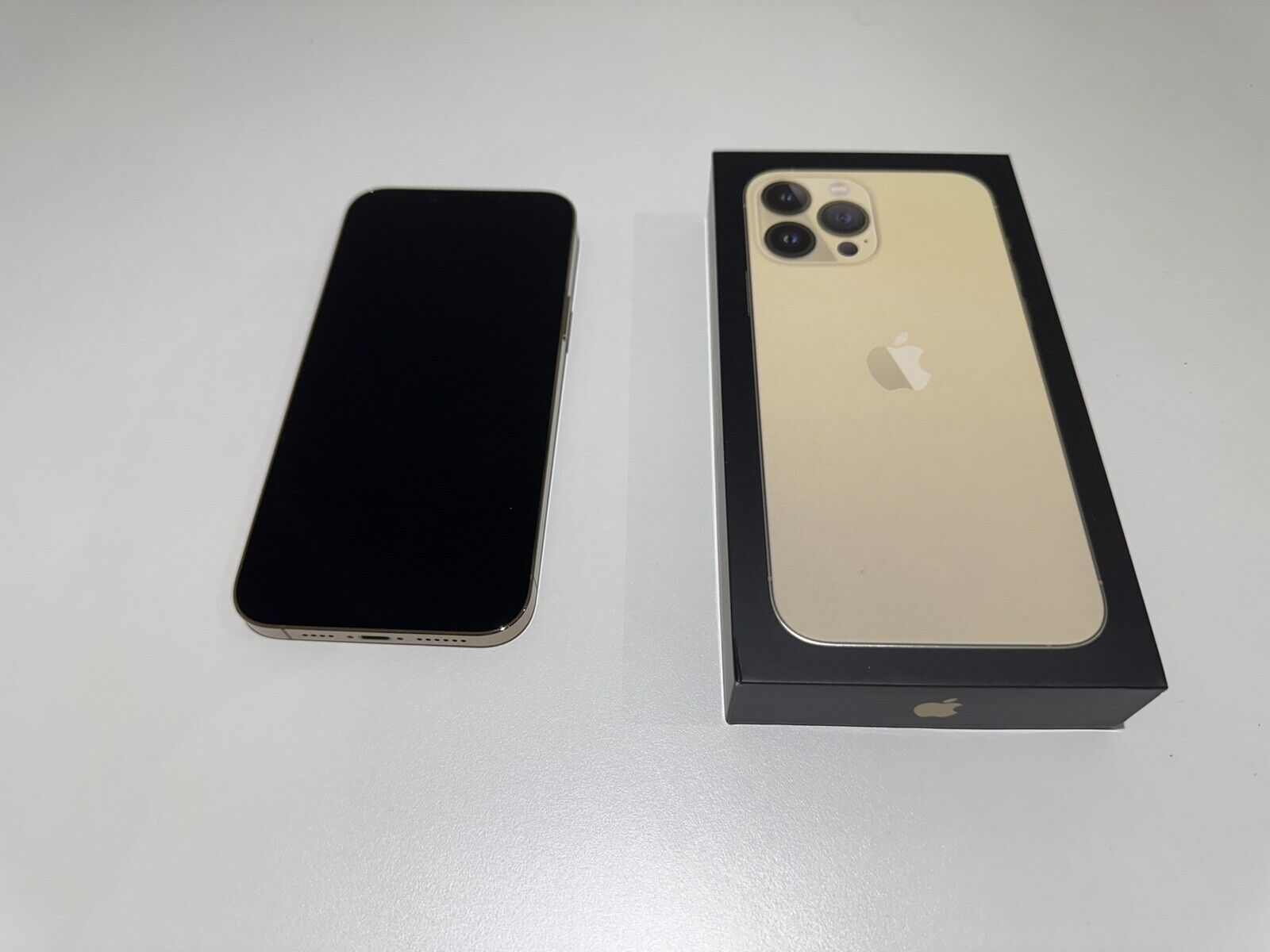 Apple iPhone 13 Pro - 256 Go Débloqué en excellent état avec boîte