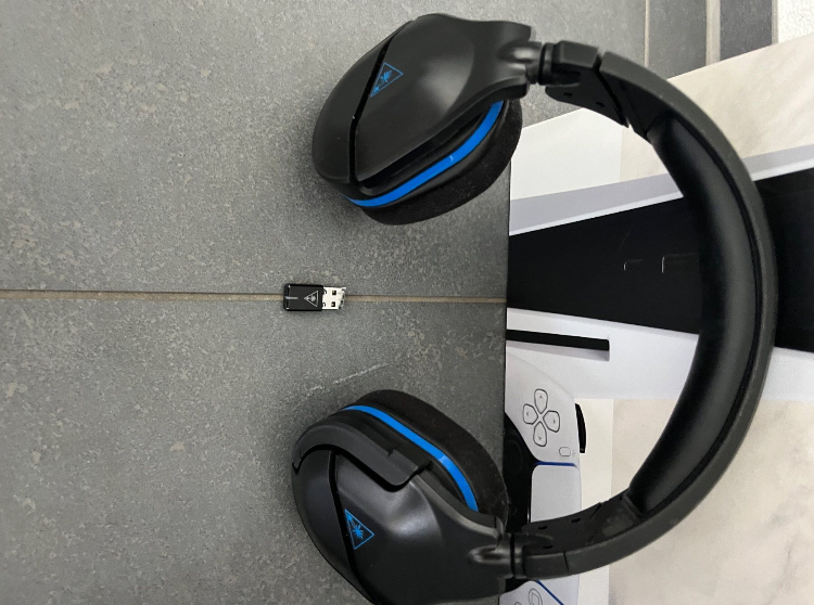 Playstation - Version disque avec contrôleur et casque - Miniature 5