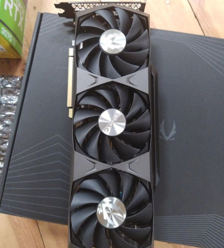 Carte graphique Zotac 3070TI Trinity - Miniature 2