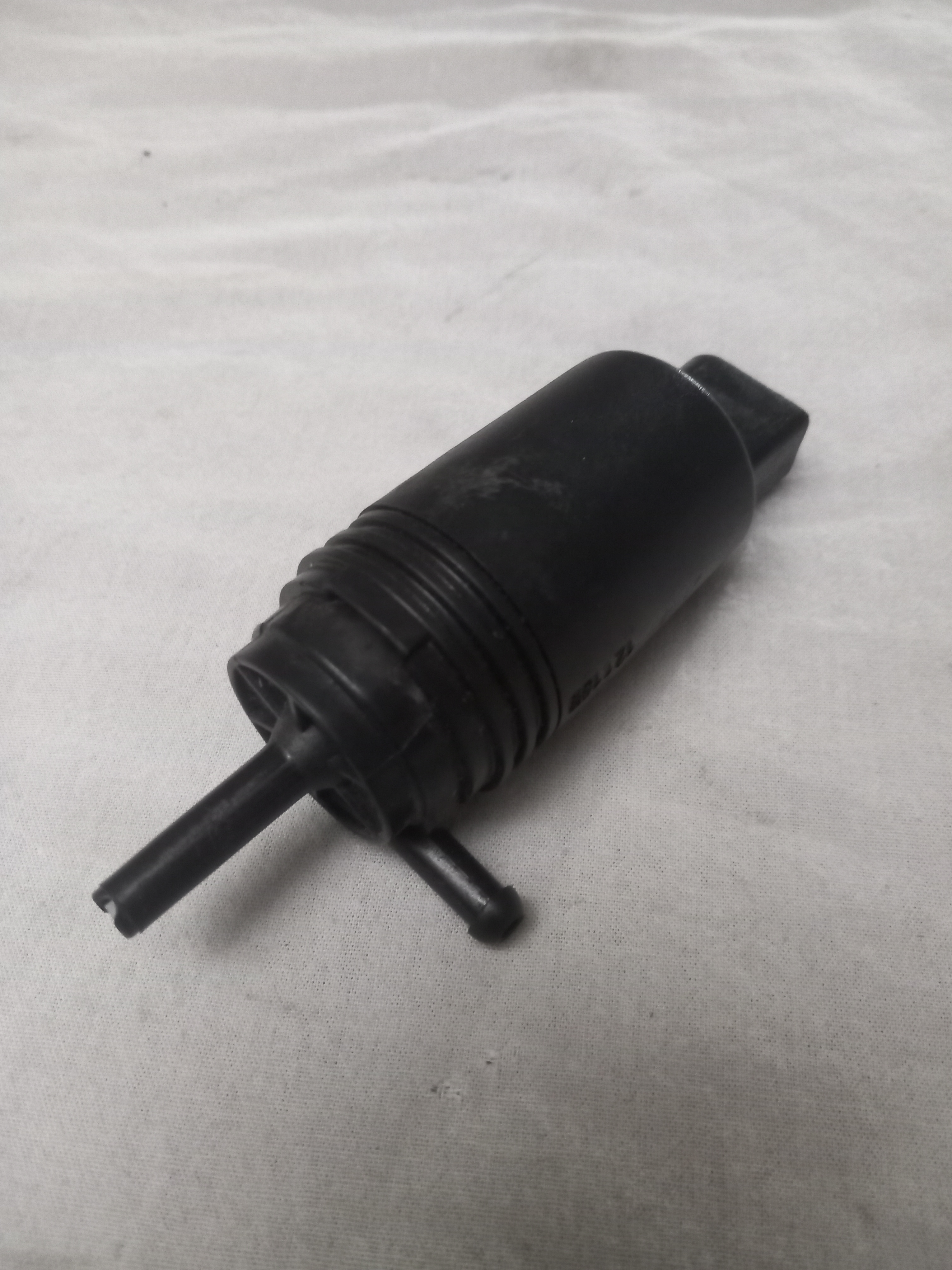 Pompe de liquide lave-glace BMW E39 525 1995-2004