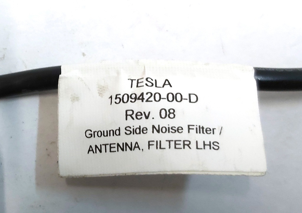 Filtre d'antenne radio gauche LHS Rev08 Tesla Model 3, Model Y
1509420-00-D