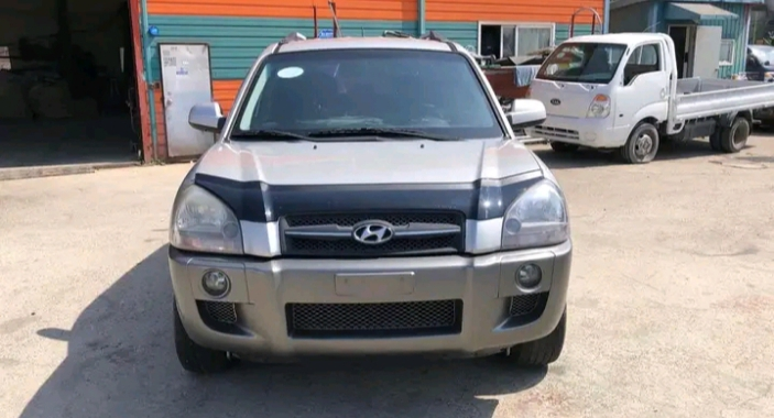 Hyundai Tucson 2007 - Miniature 3