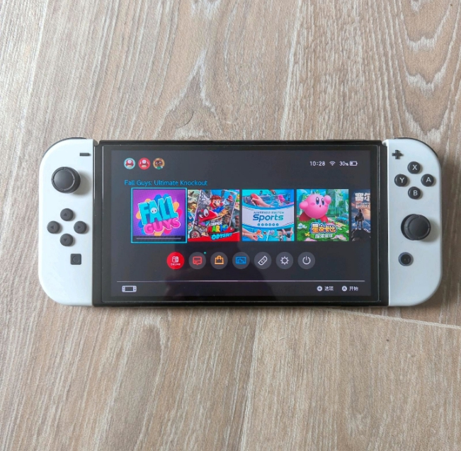 Nintendo OLED - Miniature 3