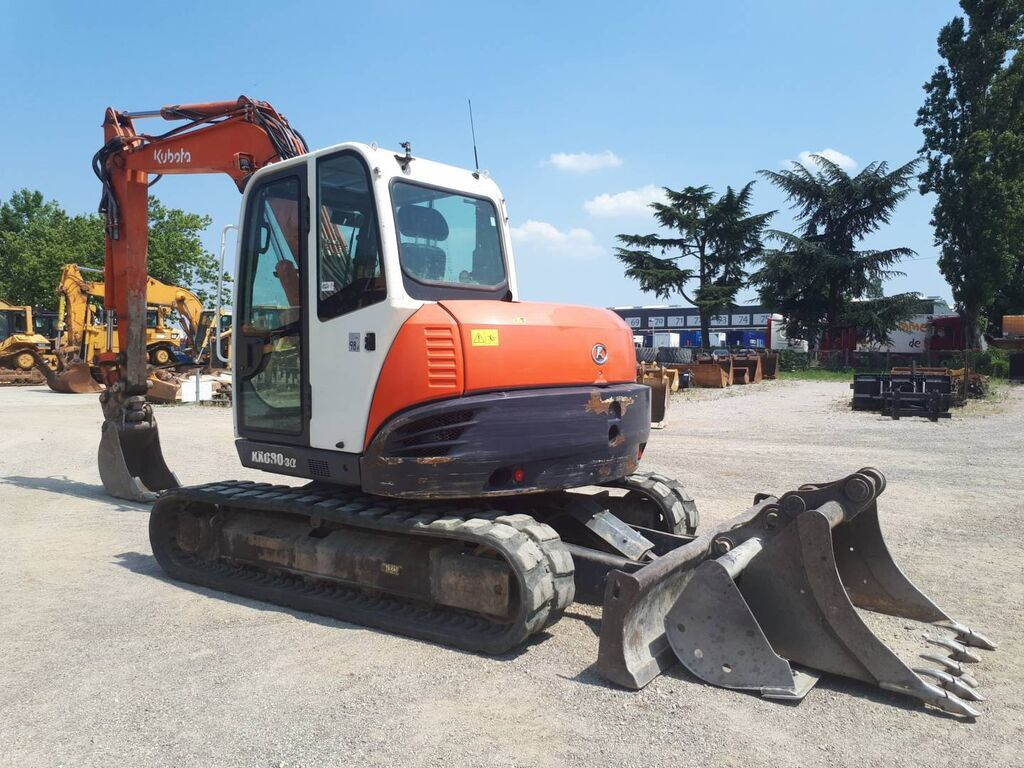 Mini-pelle KUBOTA TRACTOR CORPORATION KX803