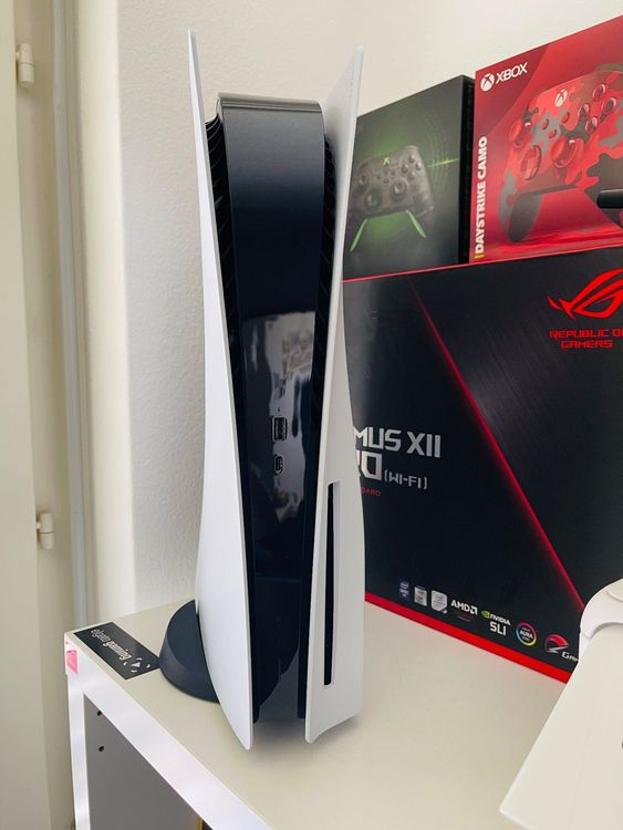 PS5 Disc Edition + Moniteur 4K HDR avec Gar. - Miniature 2