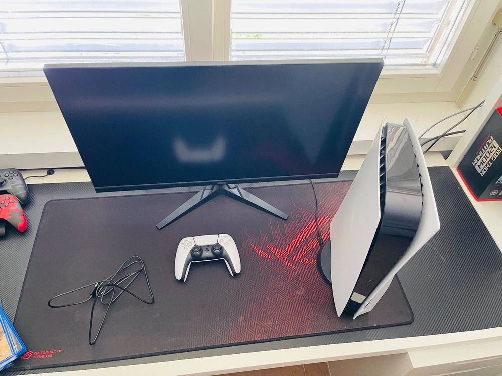 PS5 Disc Edition + Moniteur 4K HDR avec Gar. - Miniature 5