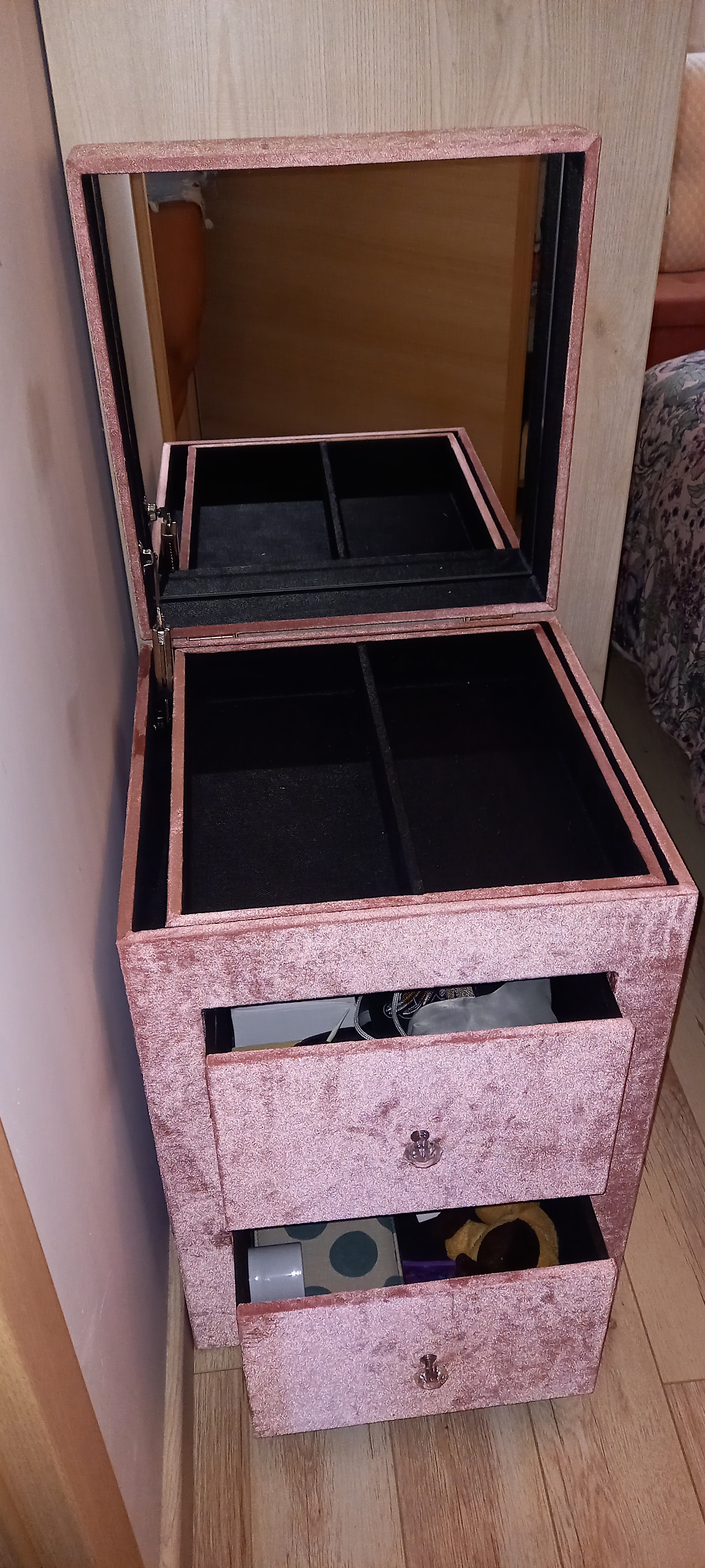 Table de chevet