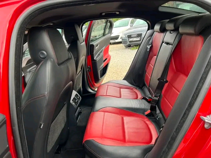 JAGUAR XE R -SPORT