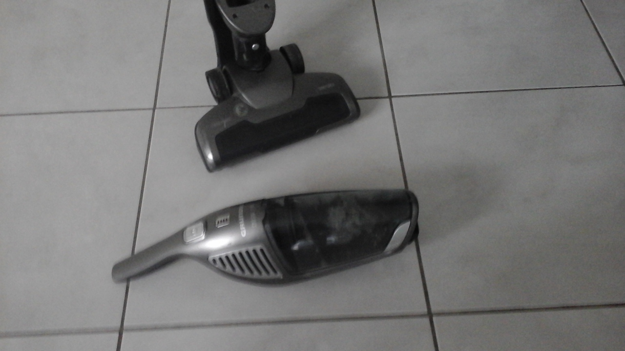 Aspirateur 2en un