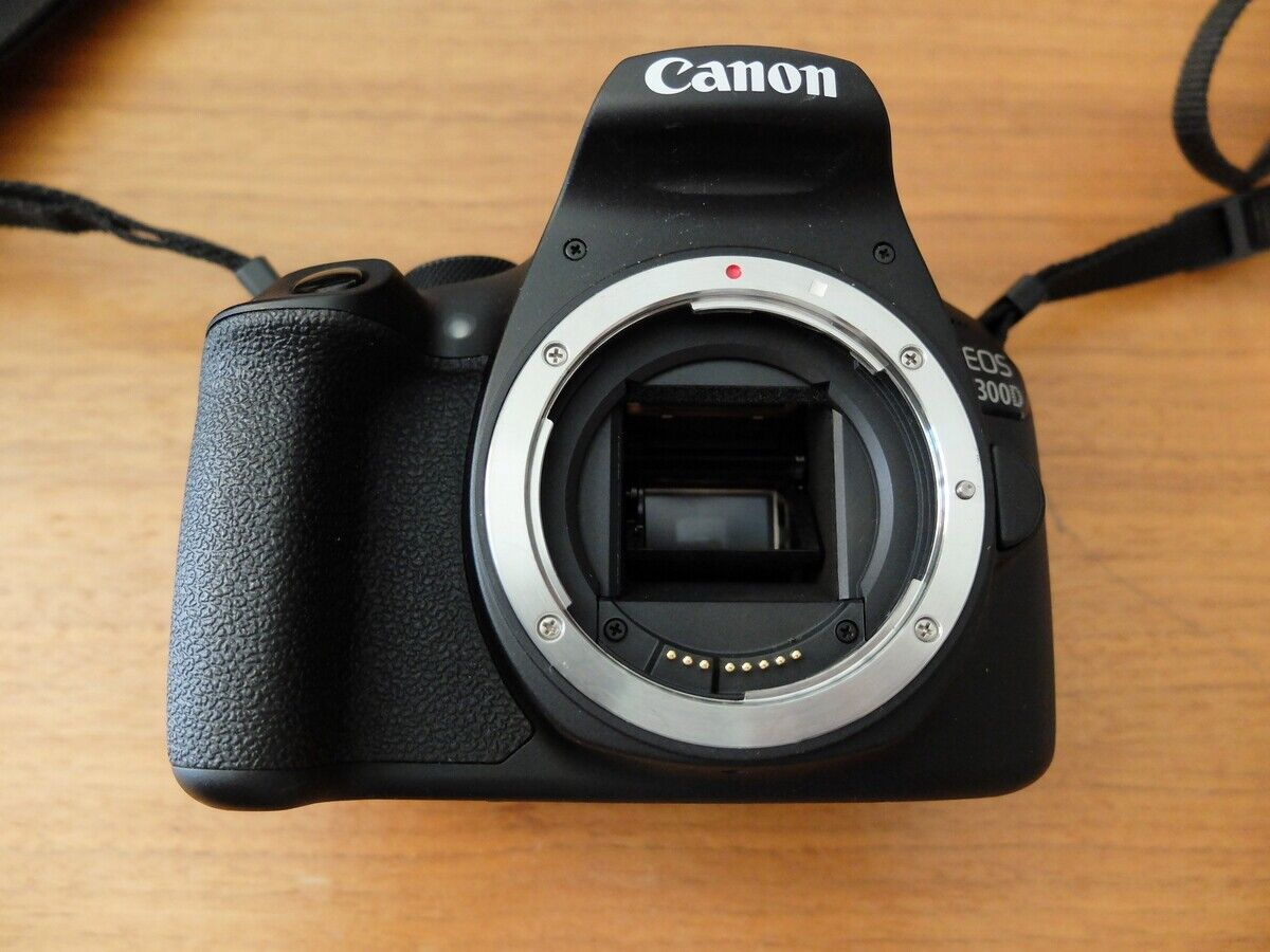 Canon EOS 1300D neuf as deux objectifs