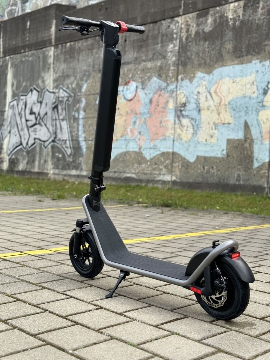 Trontinette électrique état neuve