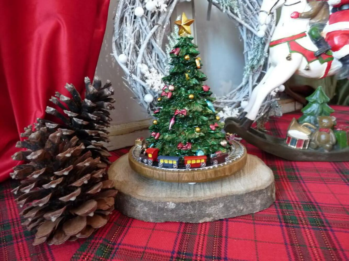 Boîte à musique sapin de Noël