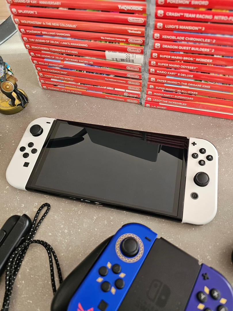 Console Nintendo switch modèle oled