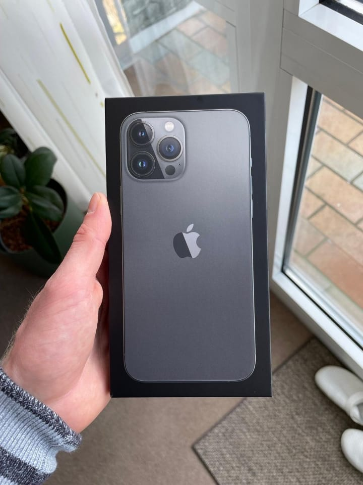iPhone 13