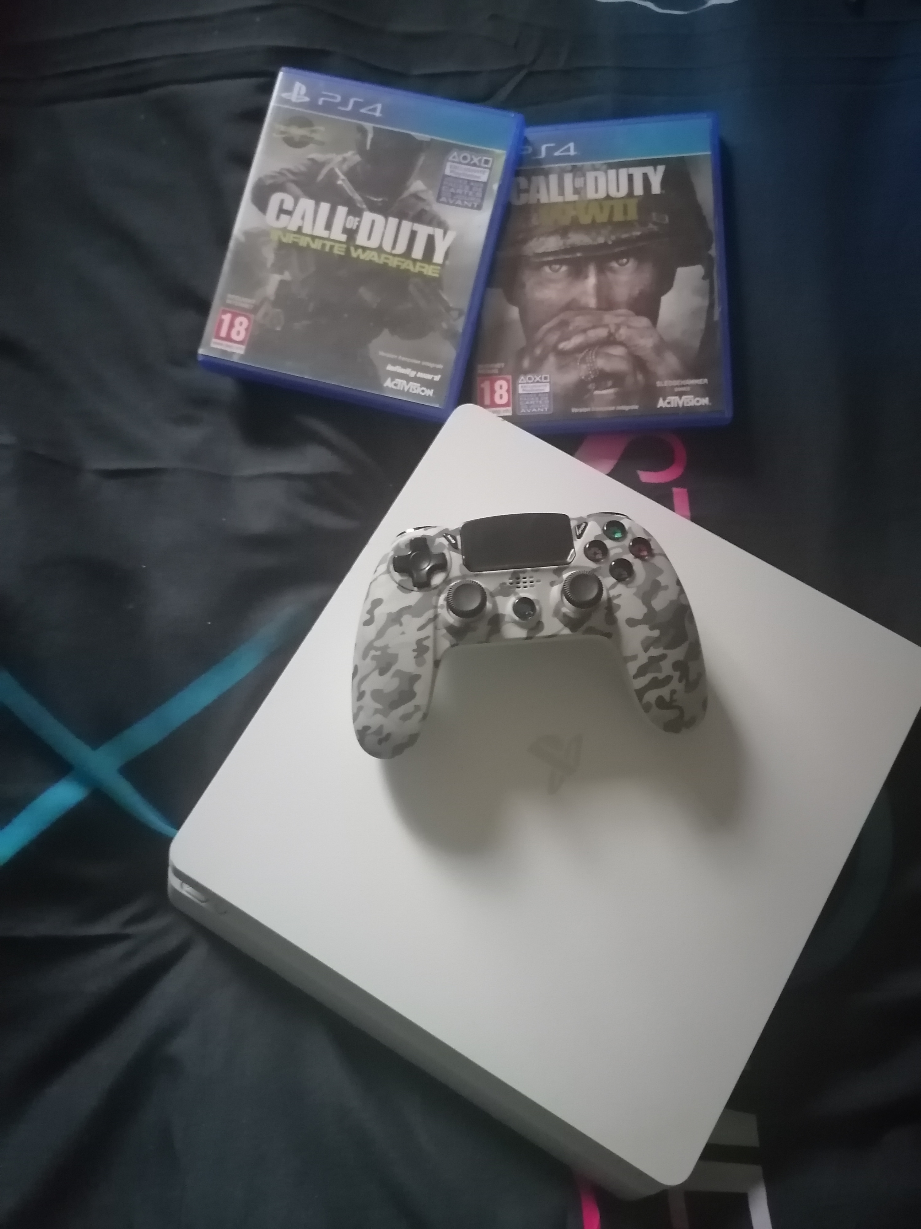 PS4 slim 500