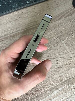 iPhone 13 pro max de coloris bleu alpin. 256 go stockage