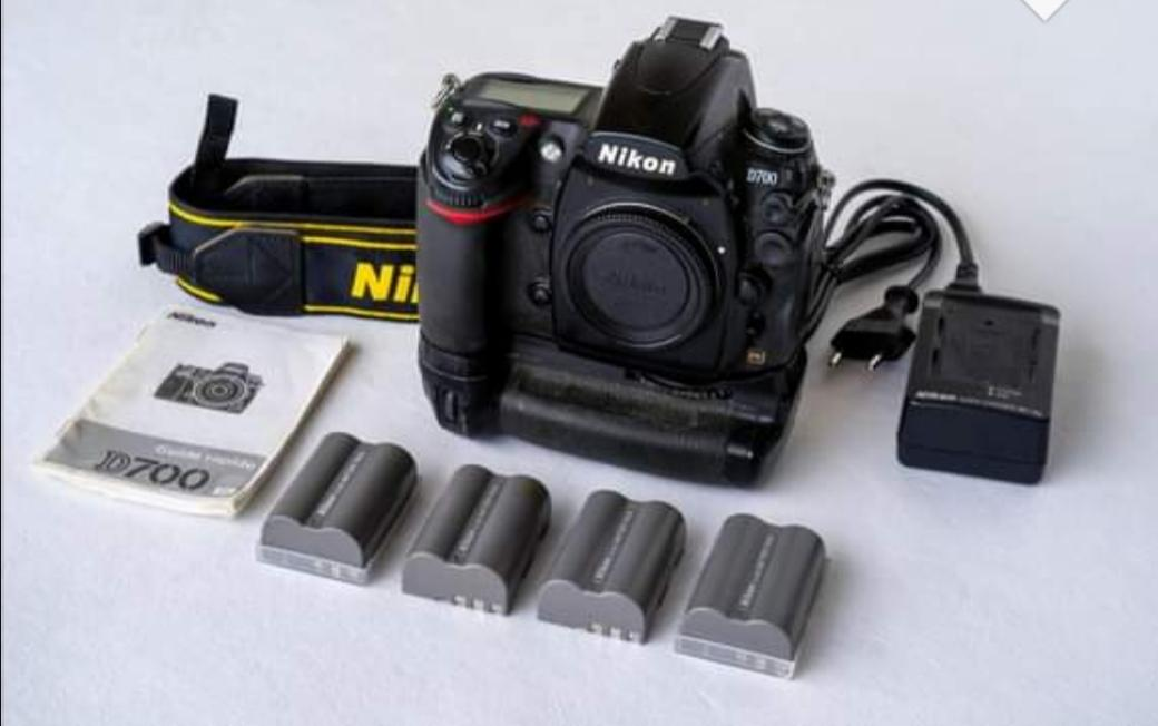 Nikon D70001