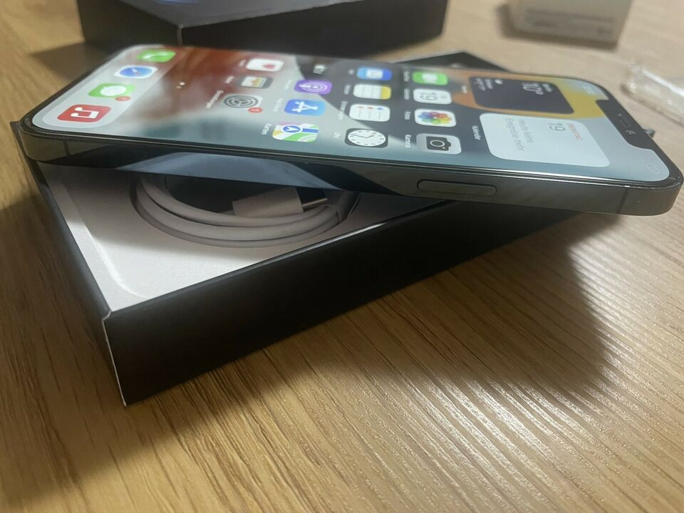 iPhone 12 Pro Max