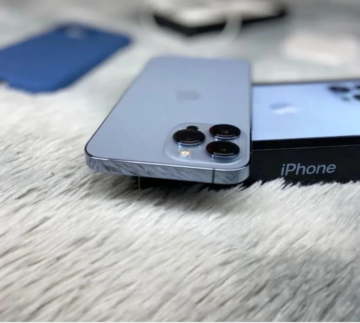 Iphone 13 Pro Max based