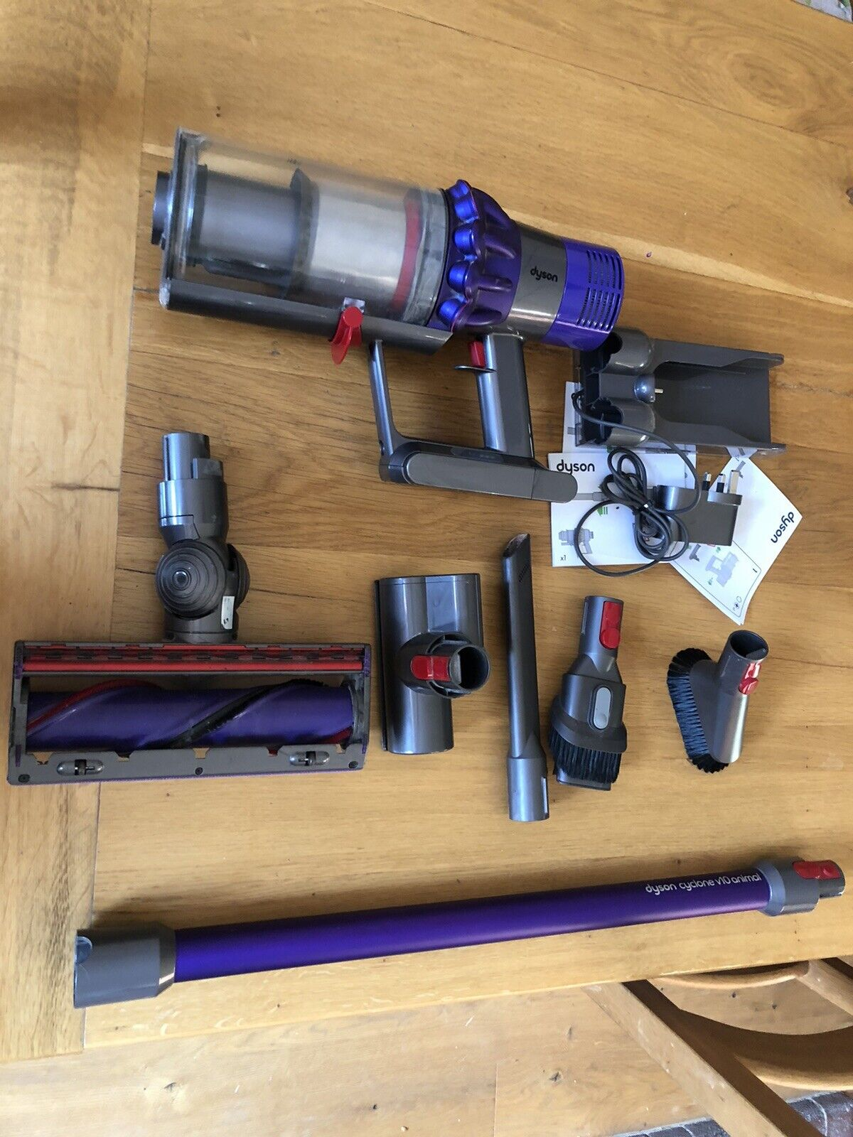 Dyson v11