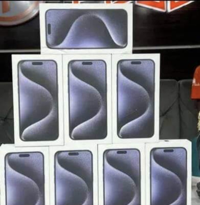 iPhone 15pro max scellé