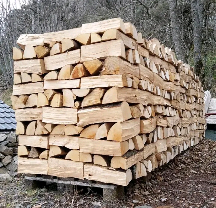 Si tu veux acheter le bois tu peux me écrire