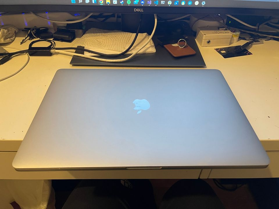 Macbook Pro 16" - 512Go, GRIS STELLAIRE - Miniature 5