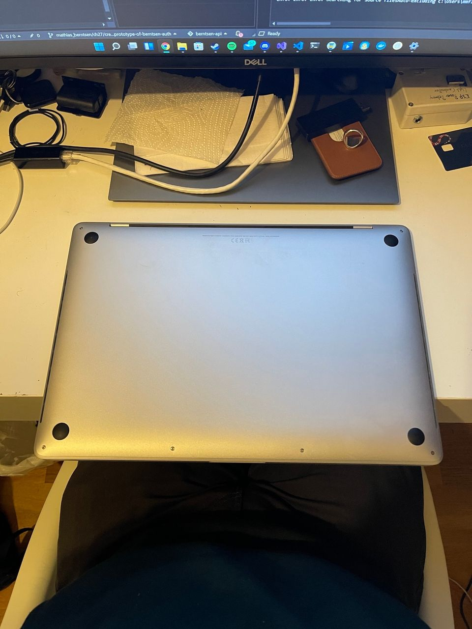 Macbook Pro 16" - 512Go, GRIS STELLAIRE - Miniature 3
