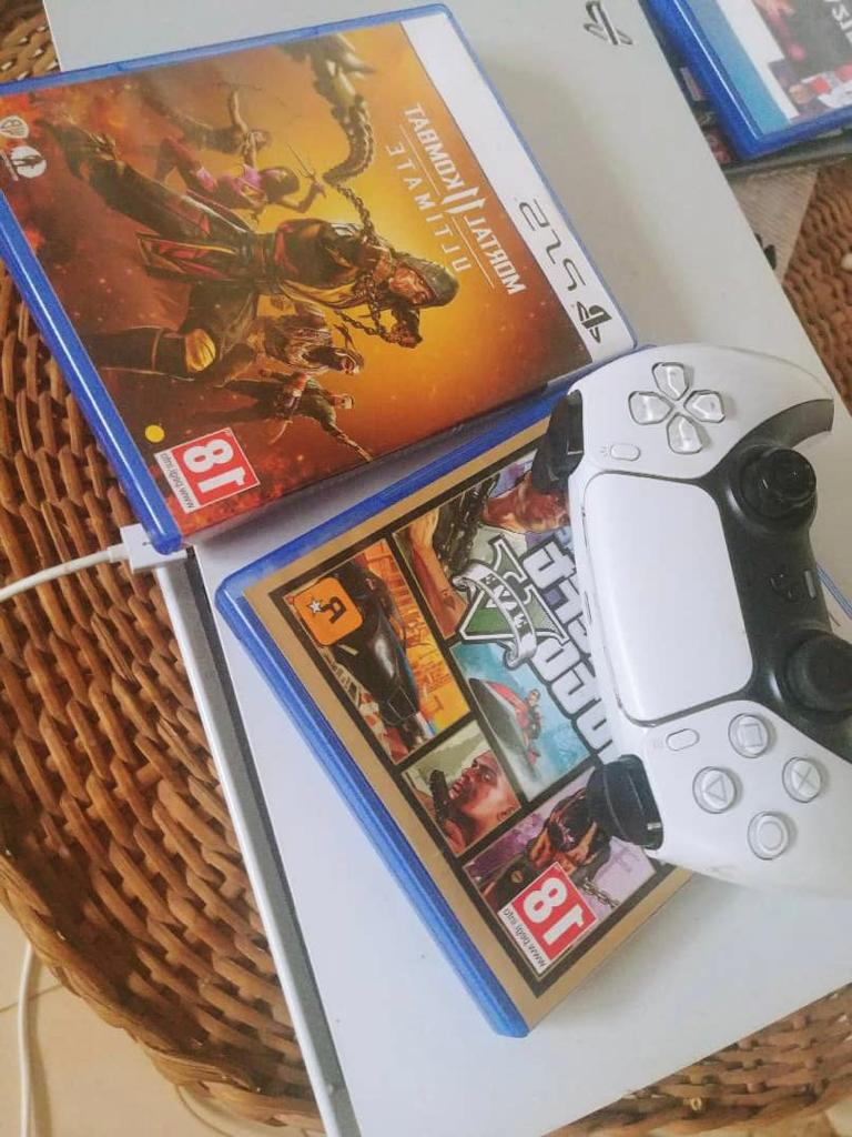 Play Station 5