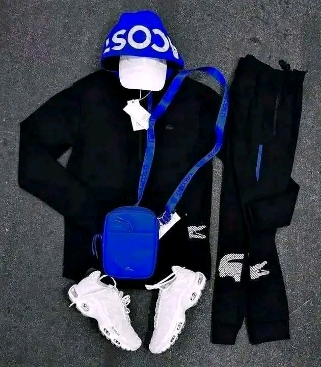 Vêtements complet avec chaussures