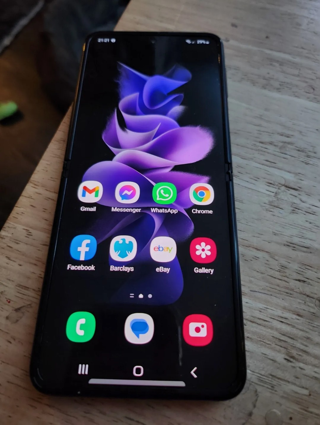 Samsung Galaxy flip z