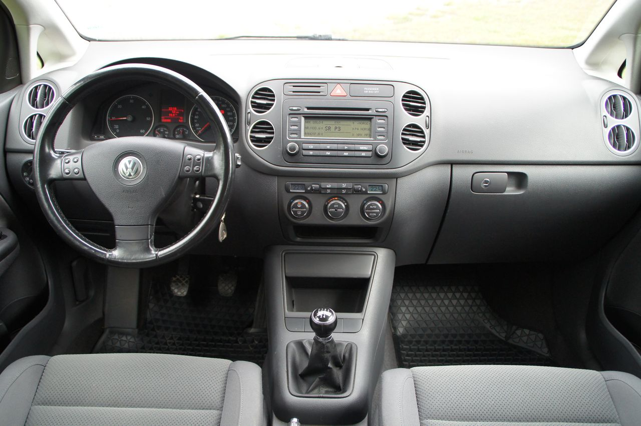 Volkswagen golf plus - Miniature 3