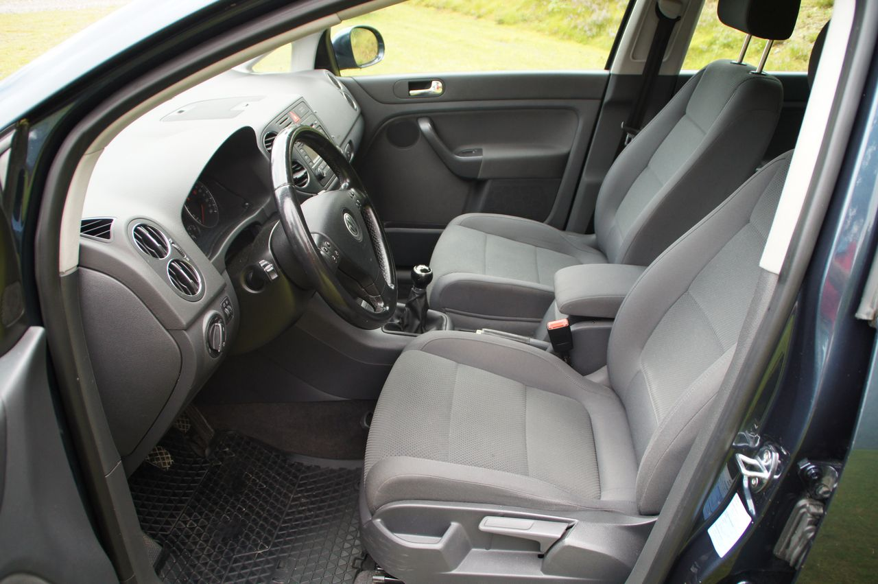 Volkswagen golf plus - Miniature 8