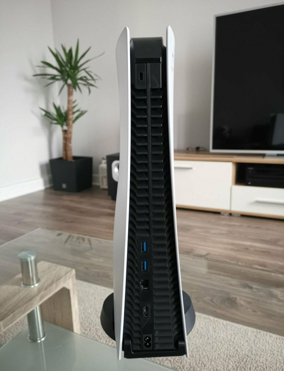 Sony Playstation 5 Digital Edition avec garantie jusqu'au 13/11/2023 - Miniature 3