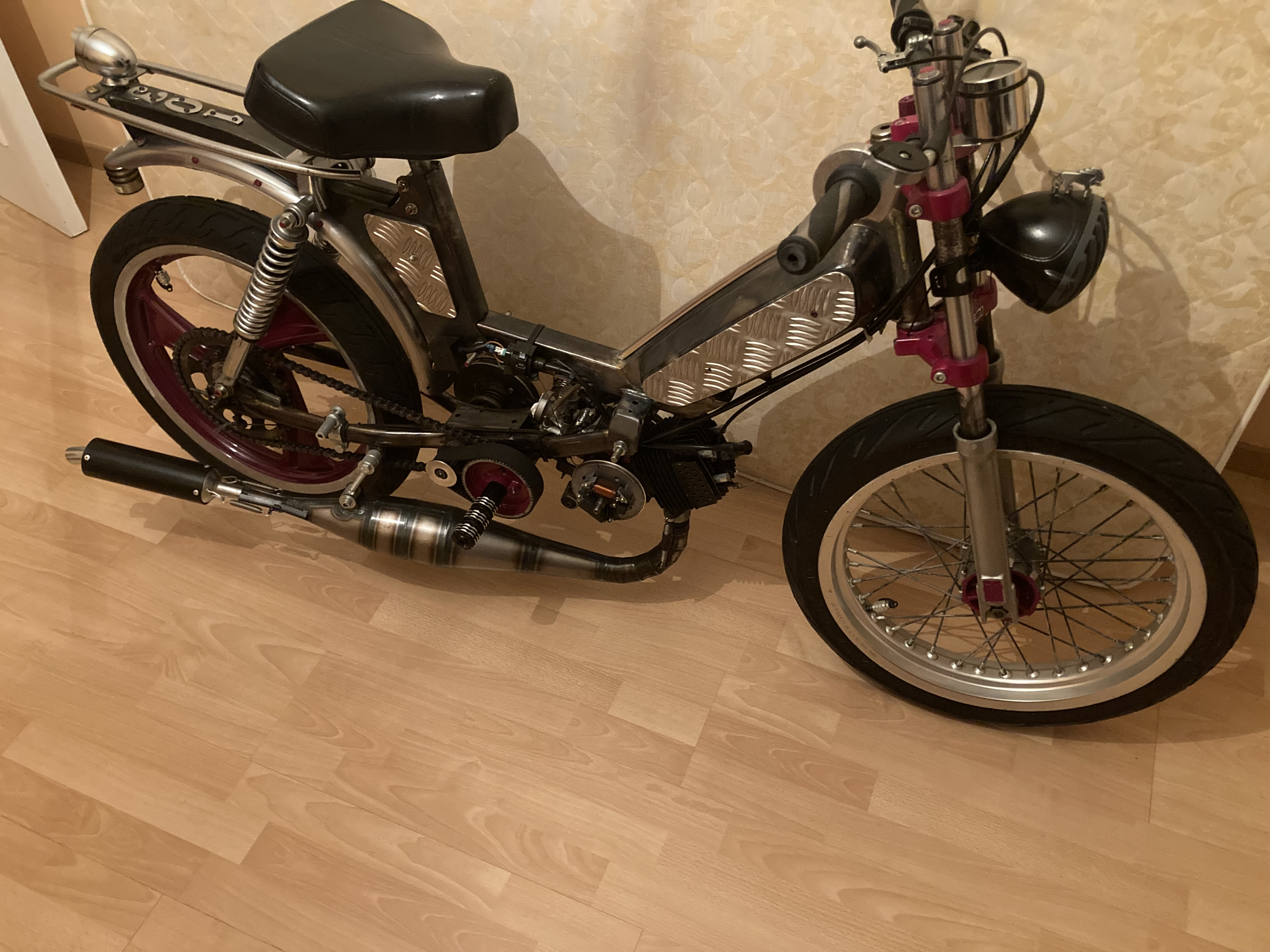 103 SP - Miniature 3