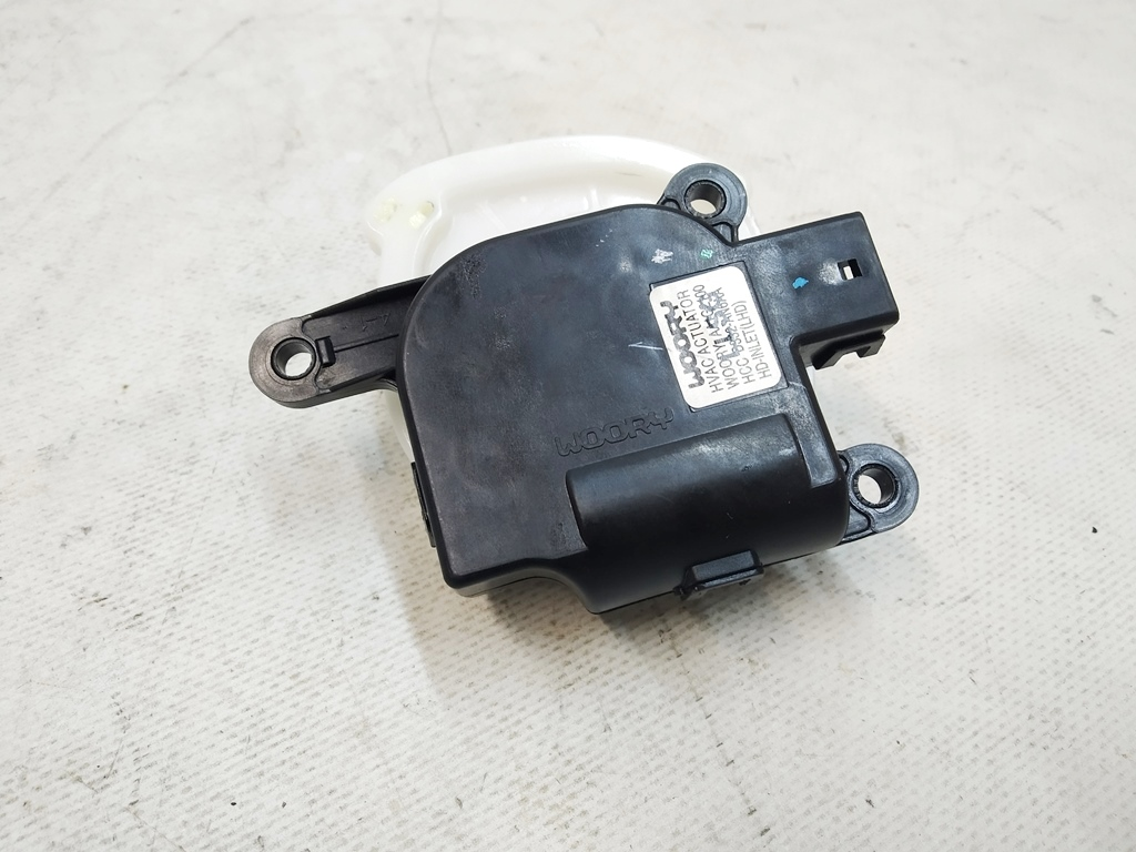 Servomoteur de l'unité de climatisation de l'entrée de chauffage INLET (récupérateur) D267-AP9BA02