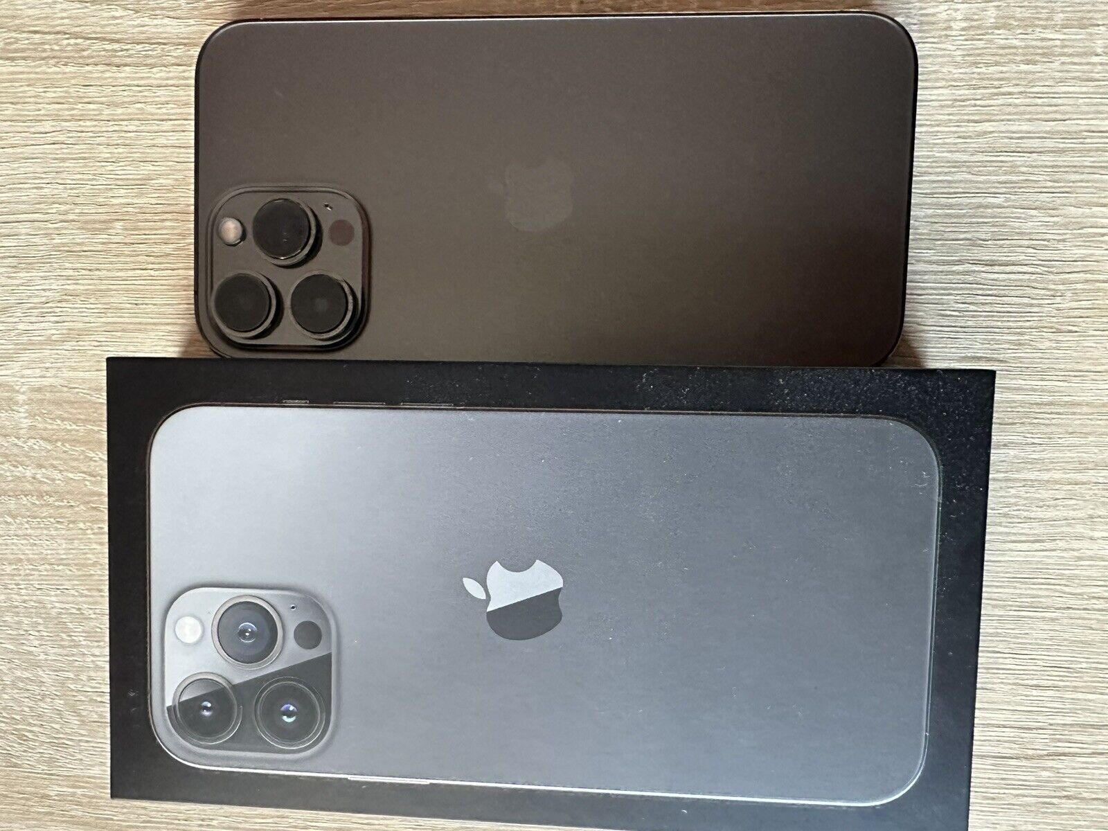 Apple iPhone