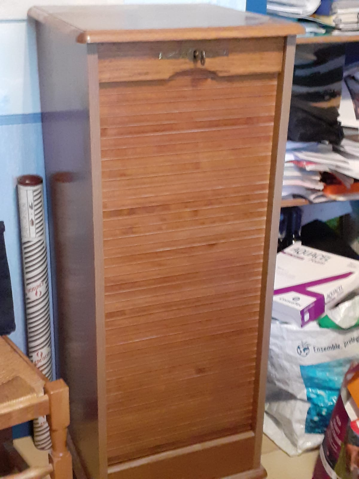 Meuble de bureau à rideau