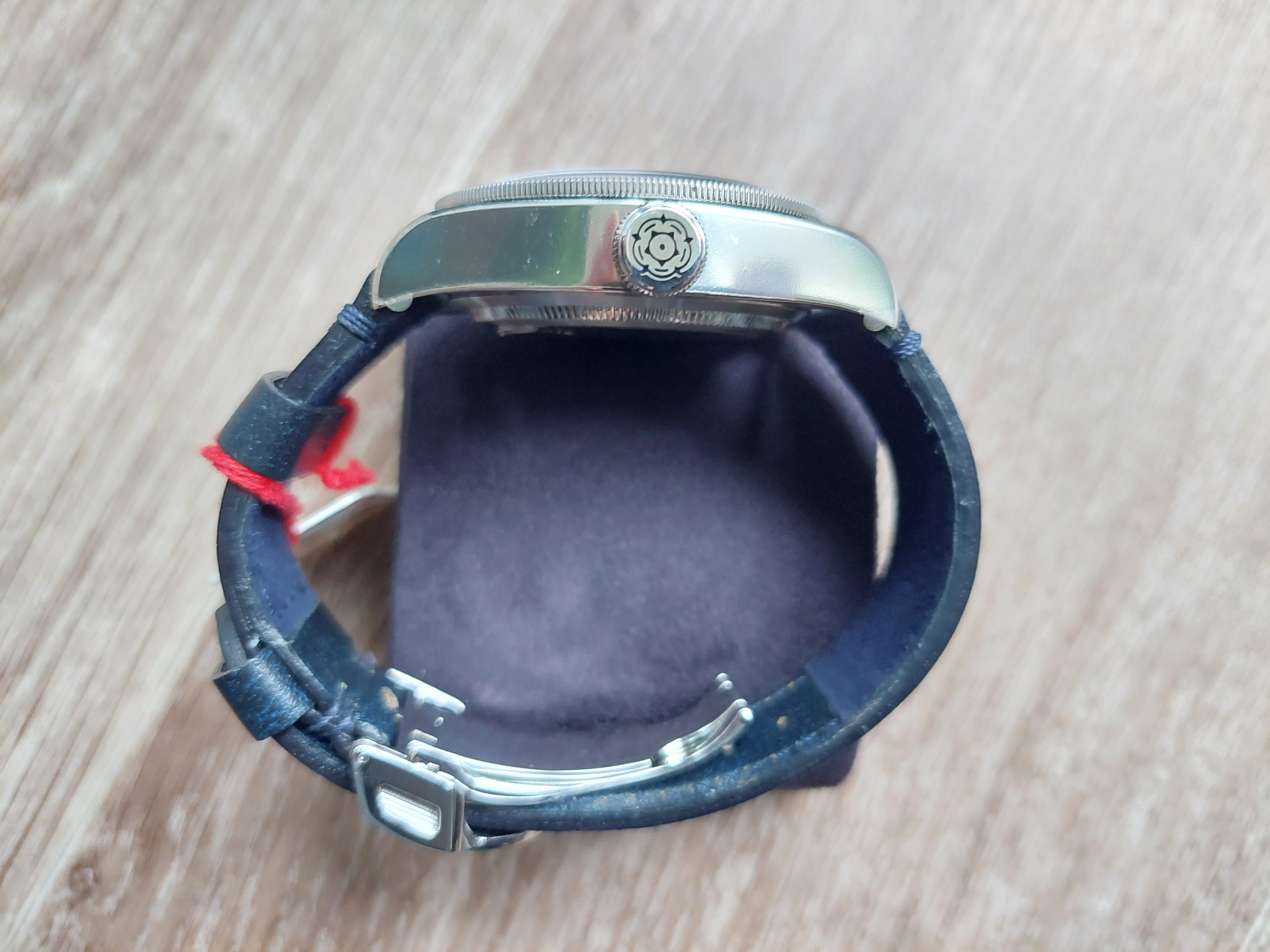 Montre Tudor Black BAY M79230B - État neuf - Miniature 4