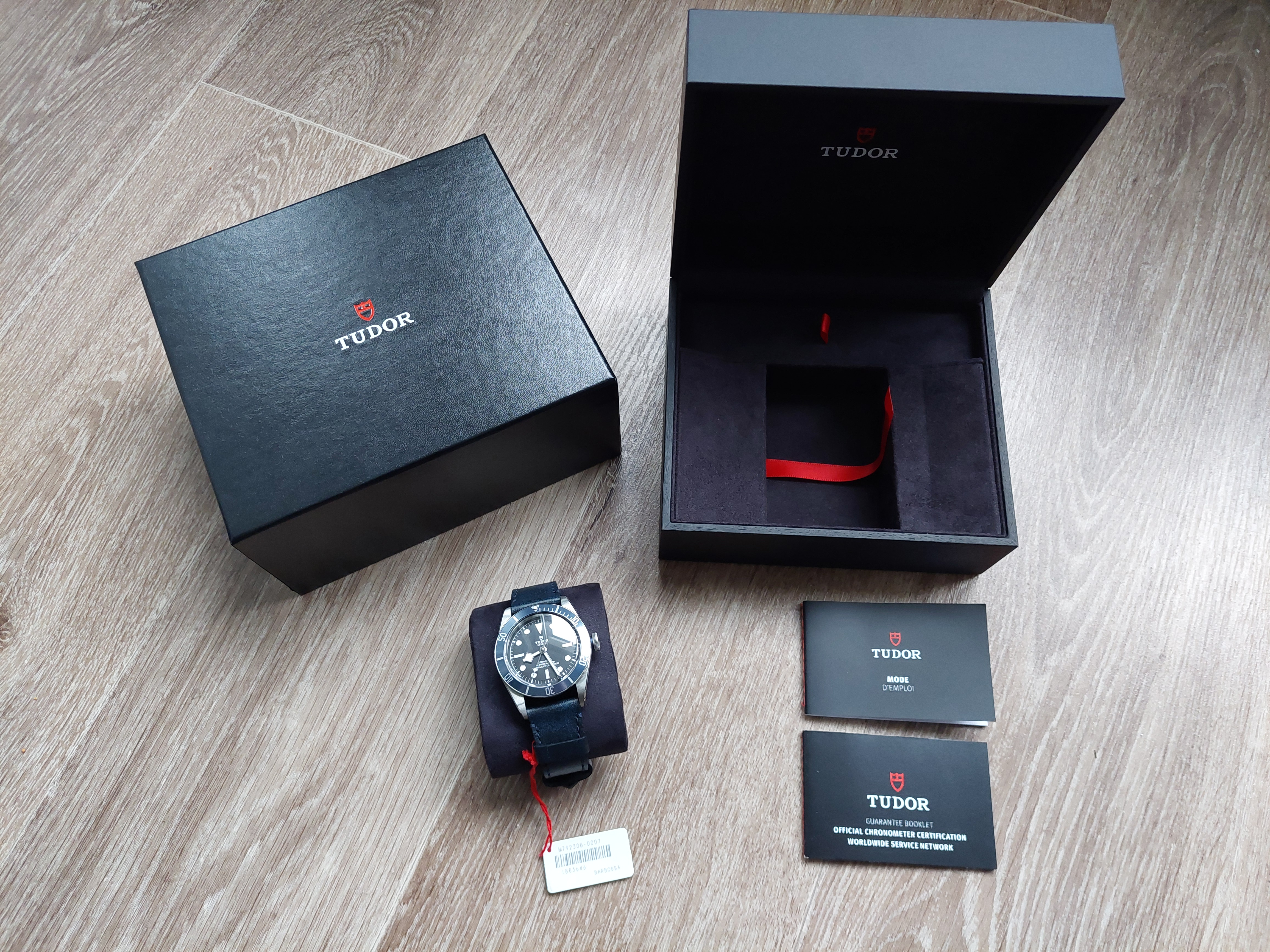 Montre Tudor Black BAY M79230B - État neuf - Miniature 6