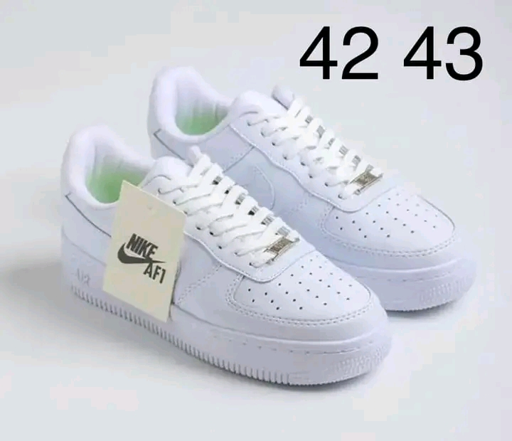 A vendre chaussures Nike