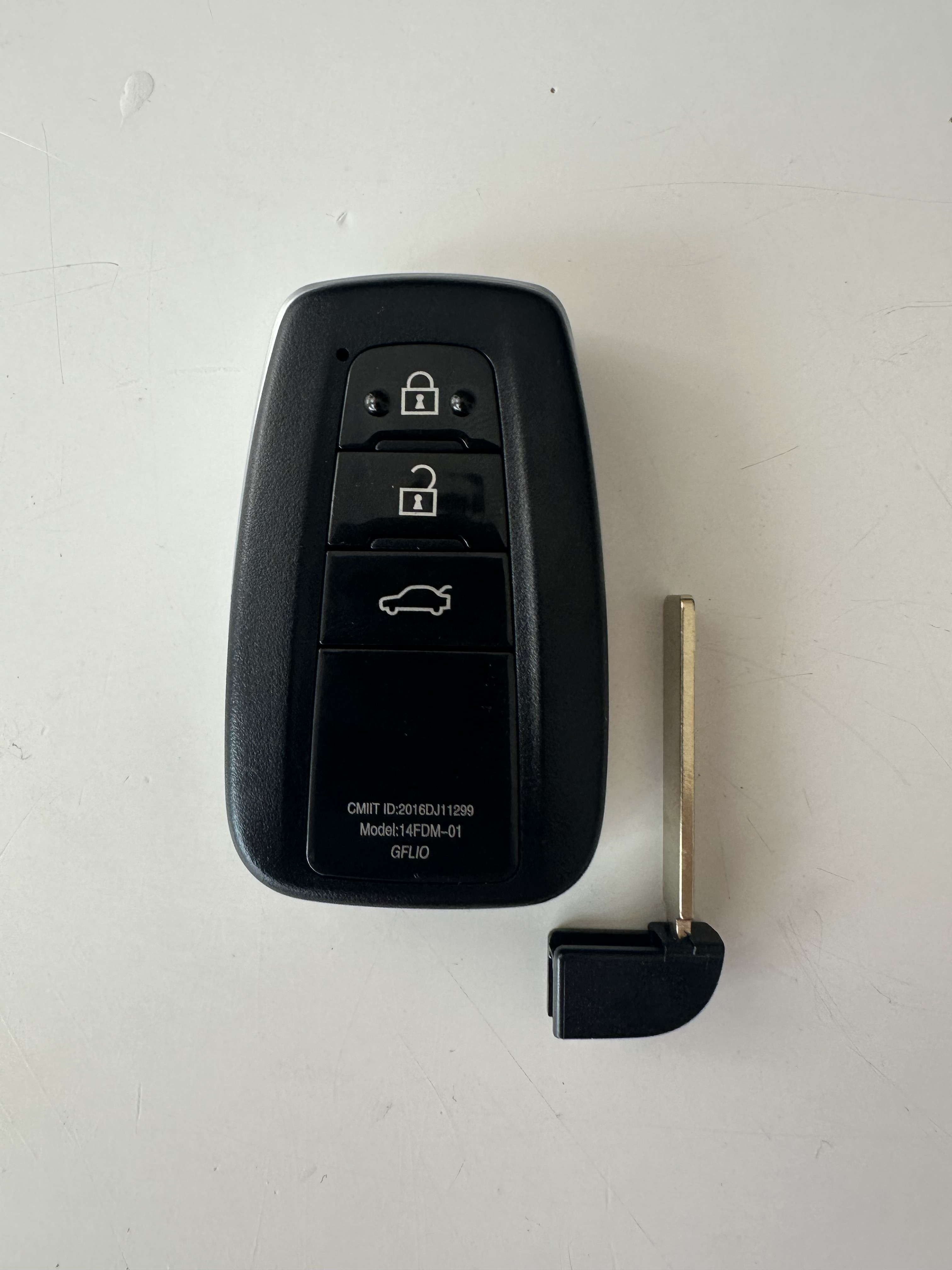 Nouvelle clé pour Toyota Corolla 2019-2022