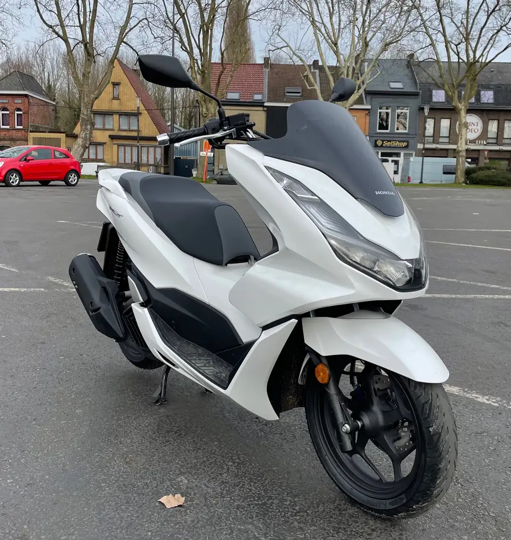 Honda PCX 125 Année 2021 - Miniature 2